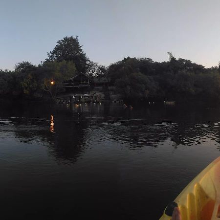 Caprivi Houseboat Safari Lodge Katima Mulilo Esterno foto