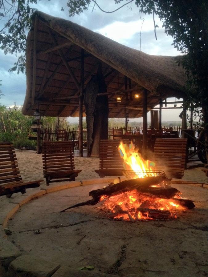 Caprivi Houseboat Safari Lodge Katima Mulilo Esterno foto
